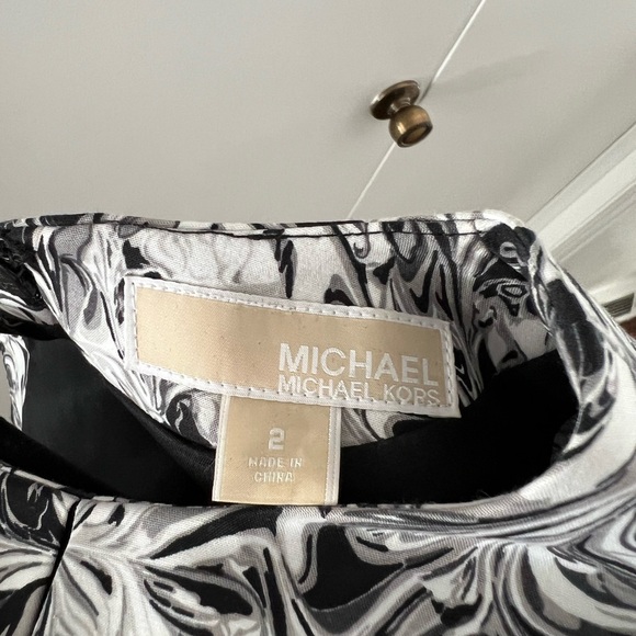 Micheal Michael Kors Fit & Flair Mini Dress. Size 2 - Picture 2 of 4